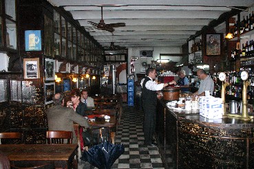 San Telmo, Dorrego Bar