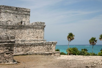 Runes Tulum