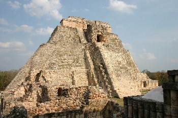 Piramide del Adivino, Uxmal