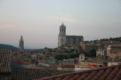 Girona bij avond