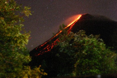 Arenal vullkaan bij avond